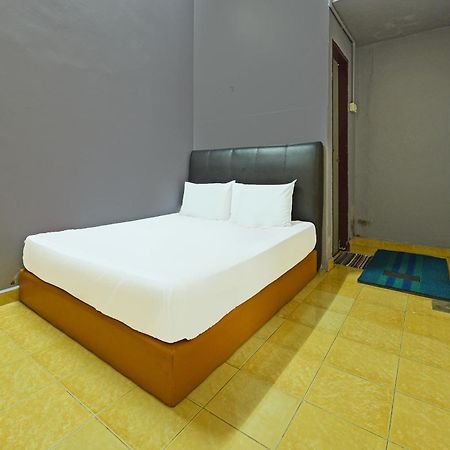 Spot On 90144 Corridor Hotel 1 Pekan Exterior photo