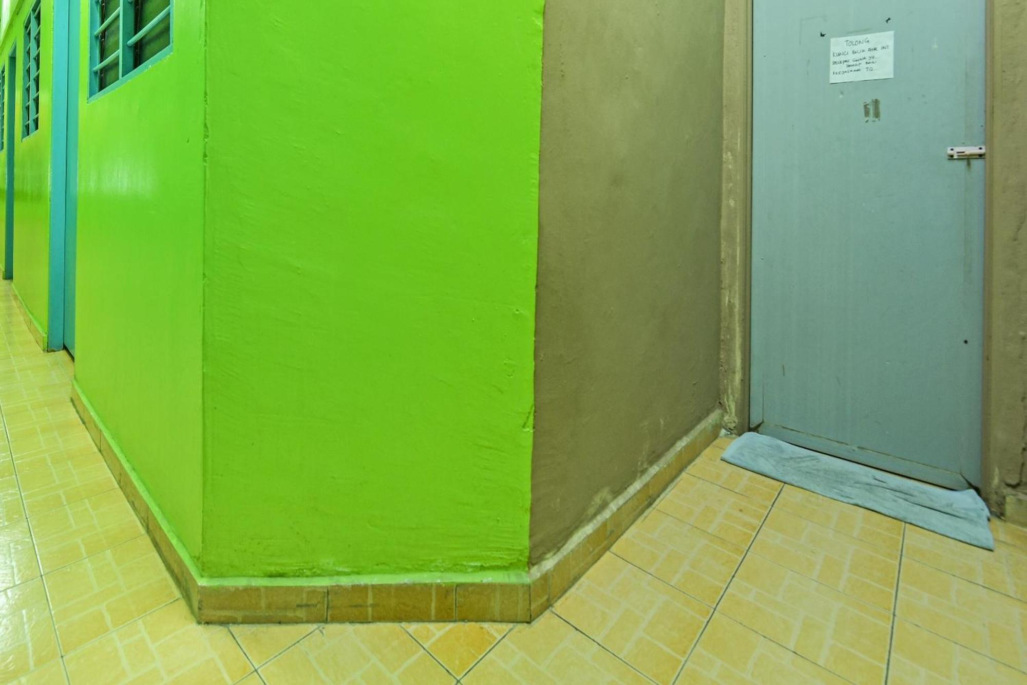 Spot On 90144 Corridor Hotel 1 Pekan Exterior photo