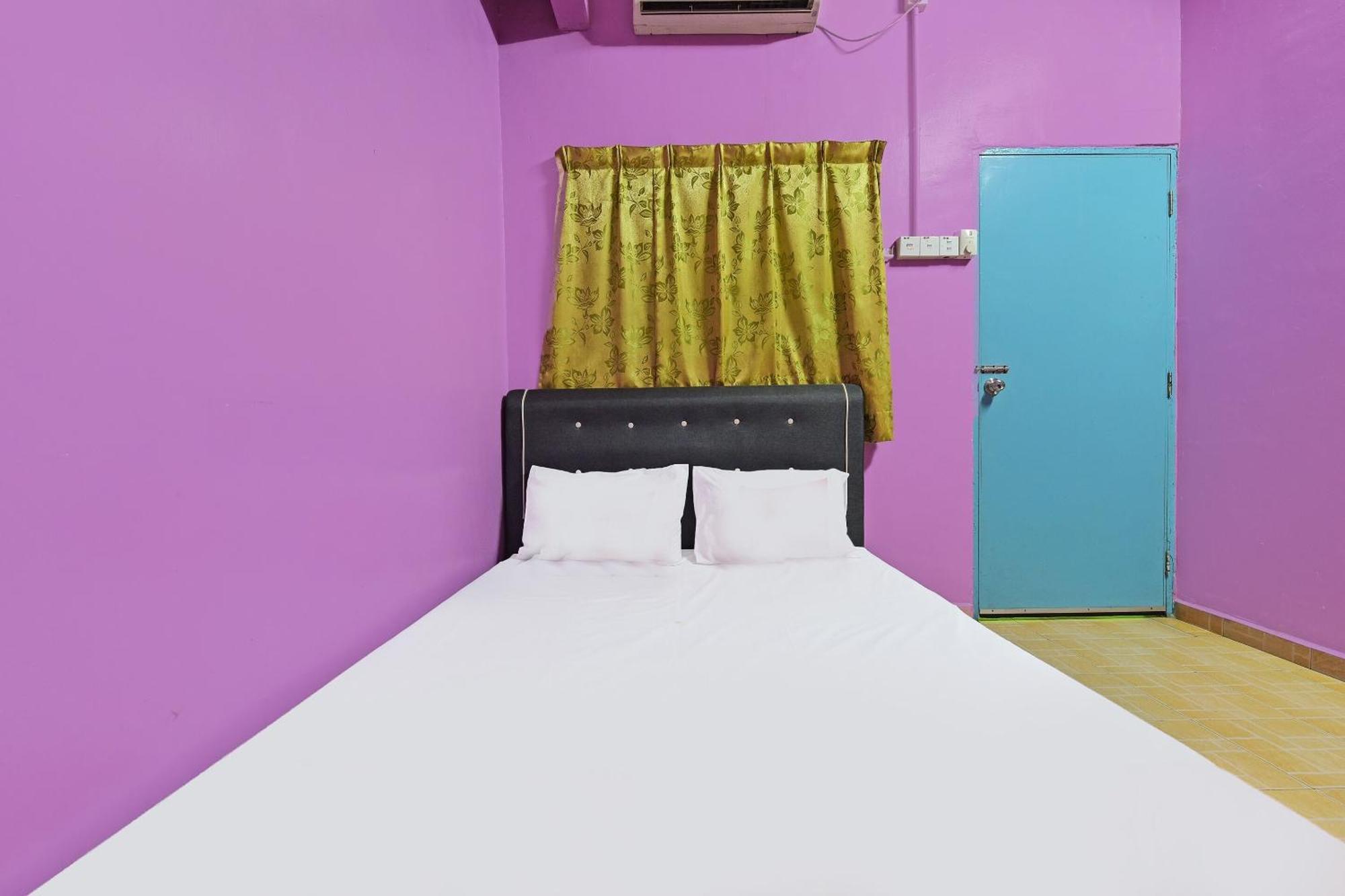 Spot On 90144 Corridor Hotel 1 Pekan Exterior photo